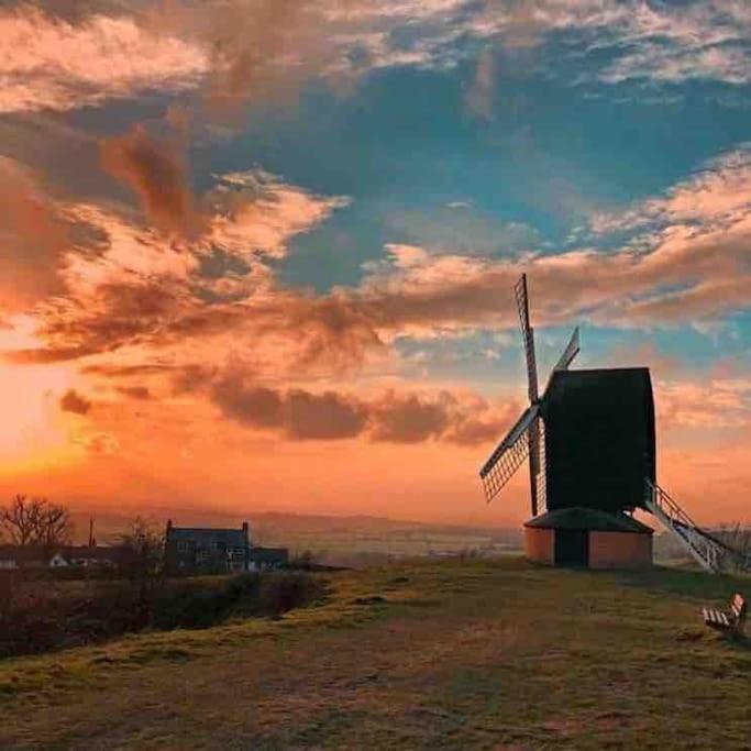 アリスバーリーThe Bike Shed, Near Brillアパートメント エクステリア 写真